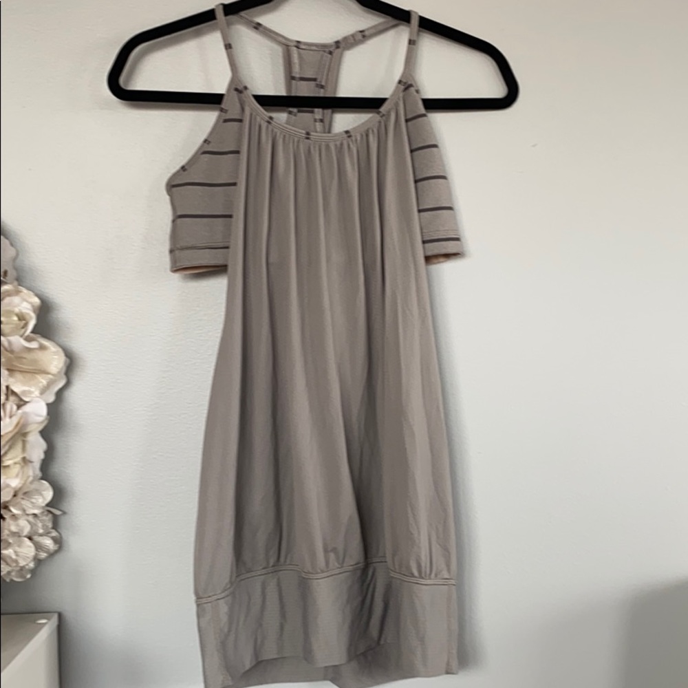 Lululemon yoga tank like new condition